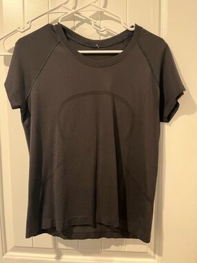 Lululemon Black Swiftly *waist length